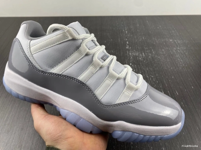 Low 11 Cement AV2187-140 Air Jordan Grey 0823